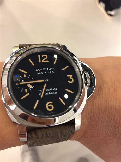 removing strap from panerai pam001